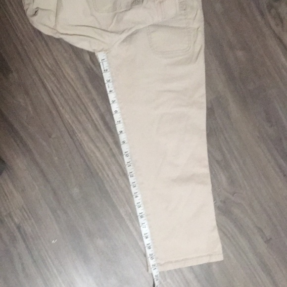 American Eagle Stretch capris Size 6 - Picture 4 of 5